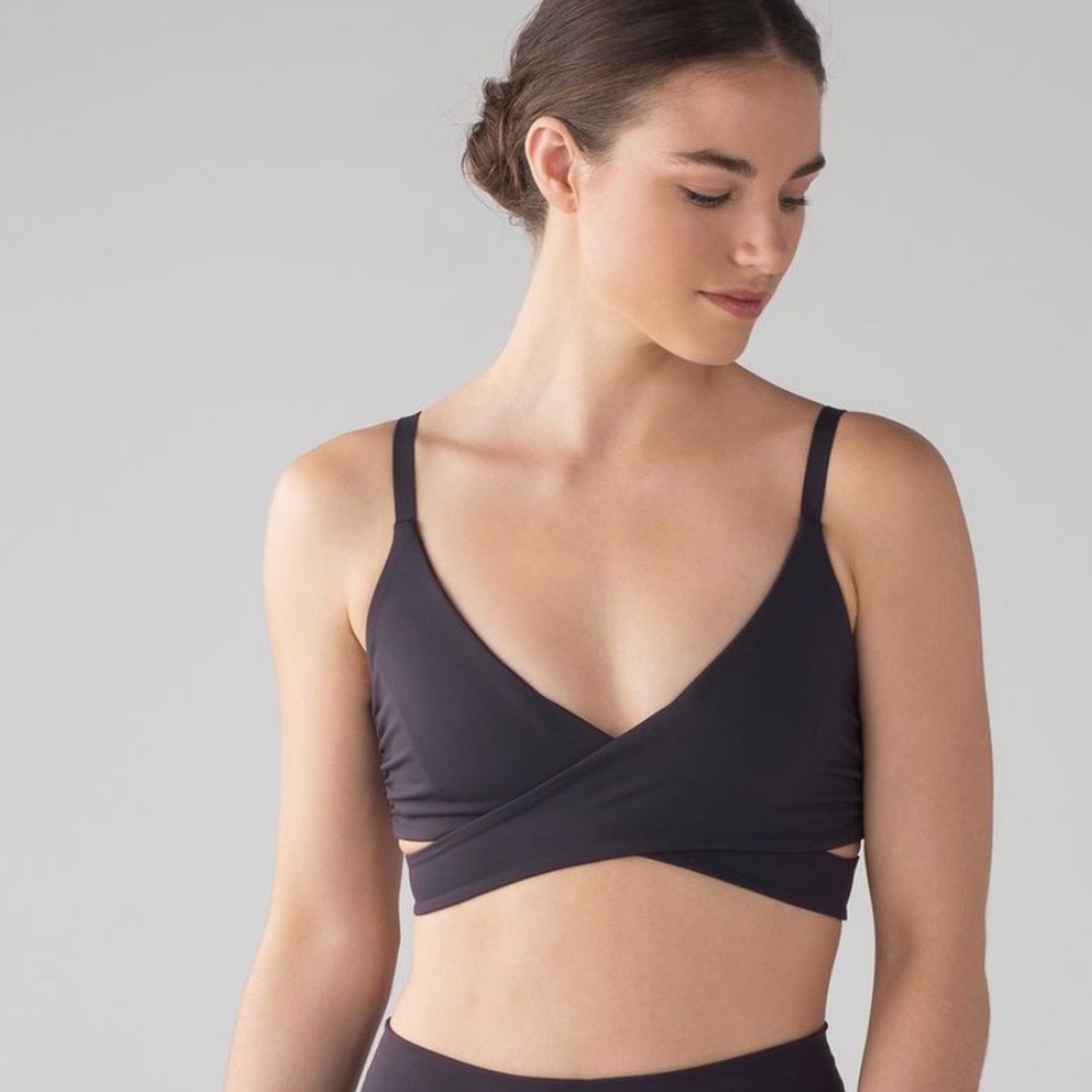 Lululemon Lean In Sports Bra - Black